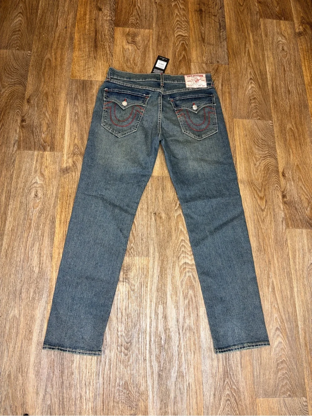 True Religion Geno Big T Flap Slim Jeans Men's 32X32 Medium Wash Red Stitch NWT